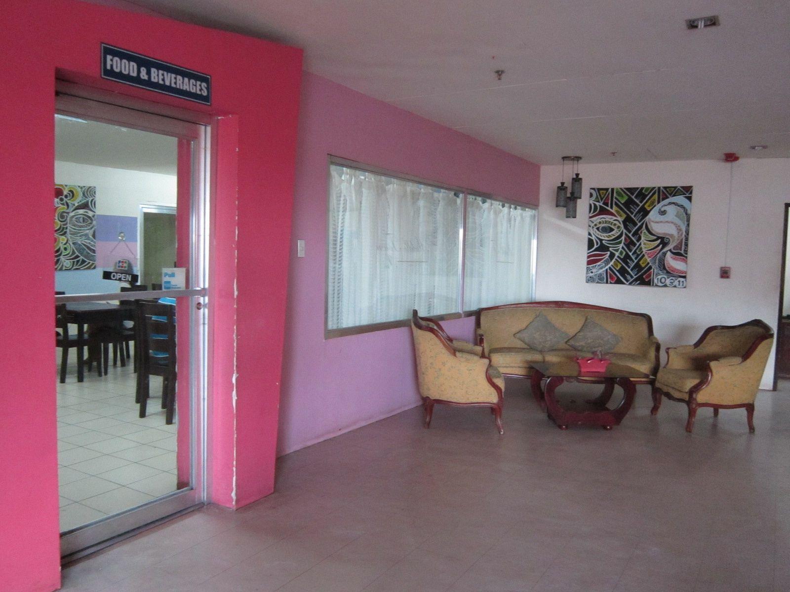 Middle Town Inn Bacolod Zewnętrze zdjęcie