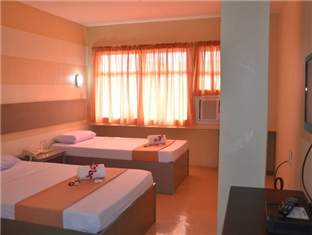 Middle Town Inn Bacolod Zewnętrze zdjęcie